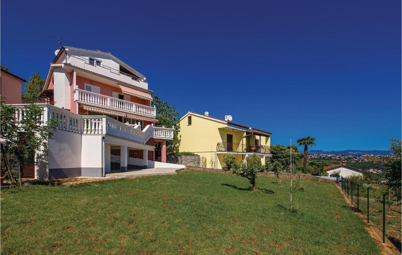 Lovely Apartment In Matulji With Kitchen Exterior foto